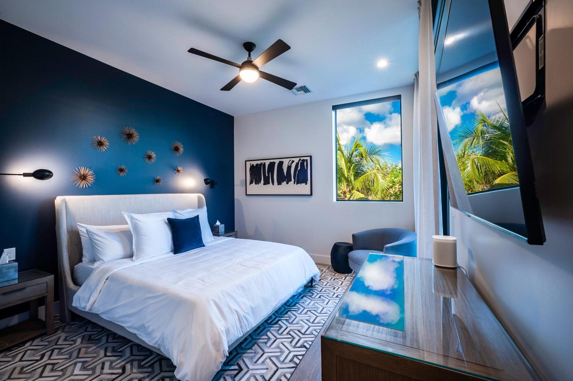 Black Urchin Boutique Resort Bodden Town Phòng bức ảnh